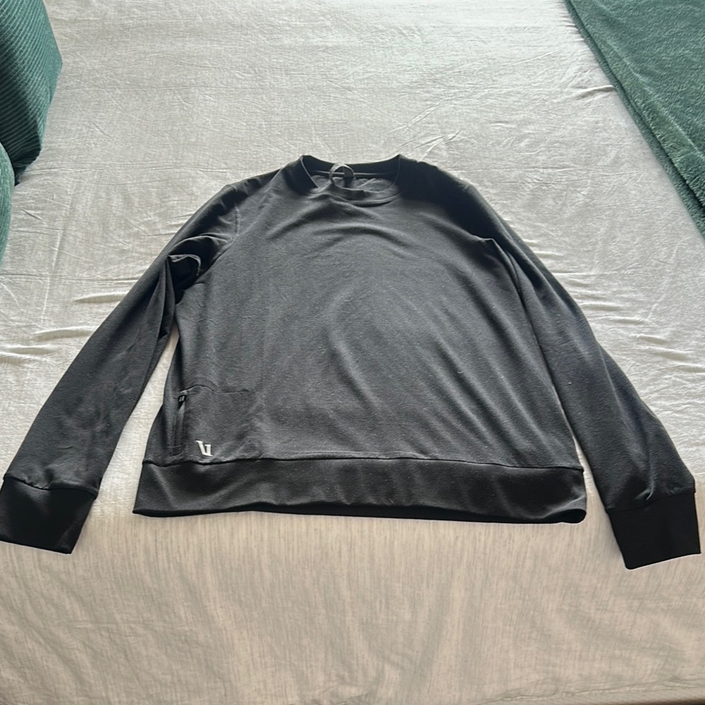 Vuori Black Crewneck Sweater Soft Casual Design